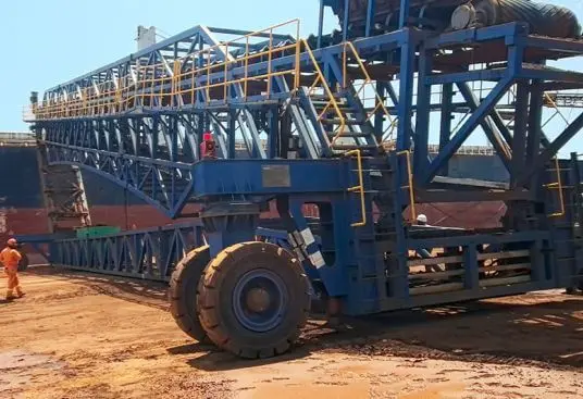 Mobile Ship Loader for Port Rapid Loading of Iron Ore, Up to 3000 Tons per Hour